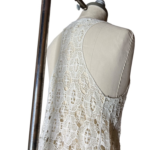 Lauren Conrad Cream Crochet Racerback Tank size Small - Picture 8 of 16
